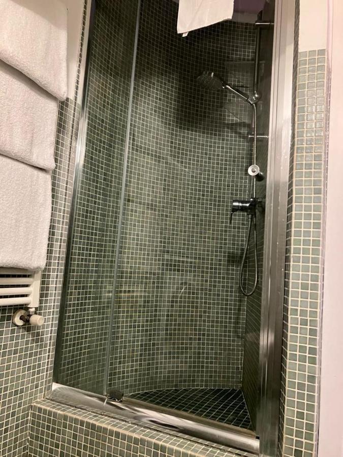 Appartement Locazione Via Fama 7 à Vérone Extérieur photo